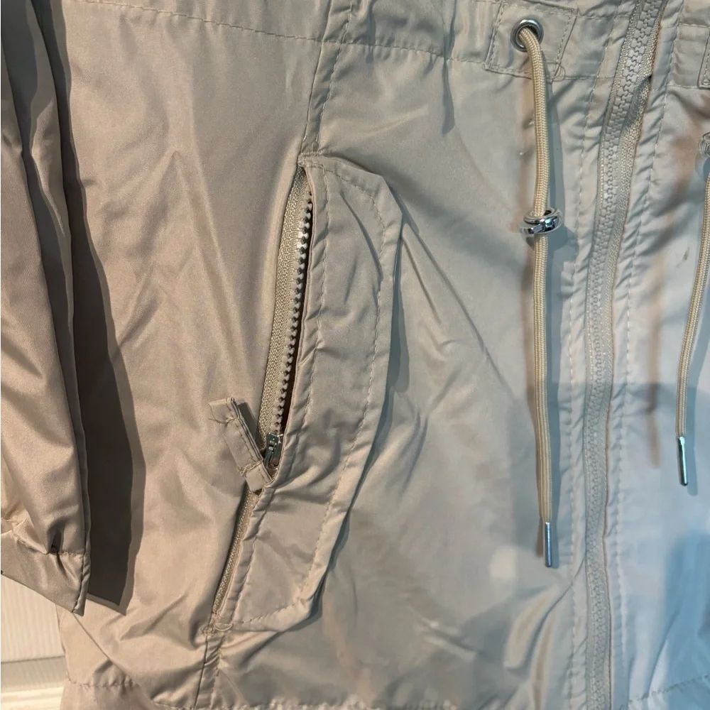 Big Chill Women's Beige Hooded Water Resist Windbreaker cinchwaist Jacket Small - Picture 9 of 16